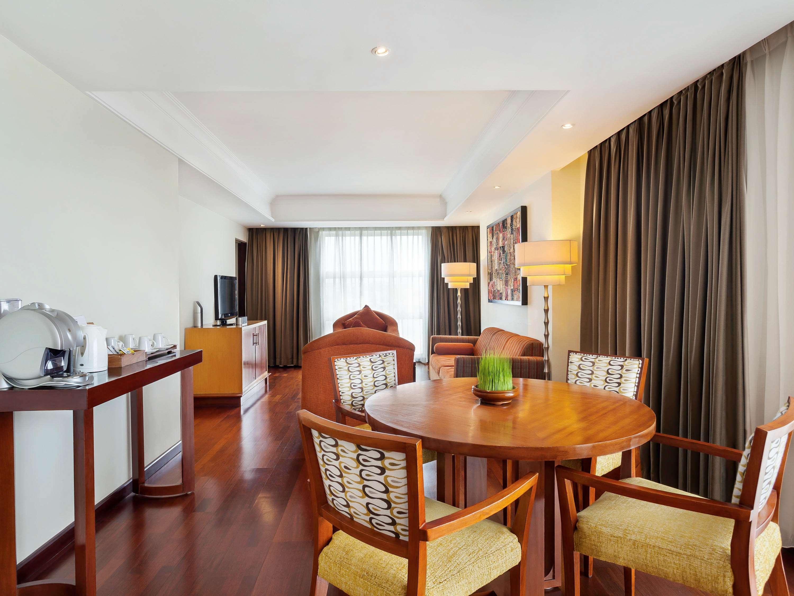 Novotel Semarang Ngoại thất bức ảnh