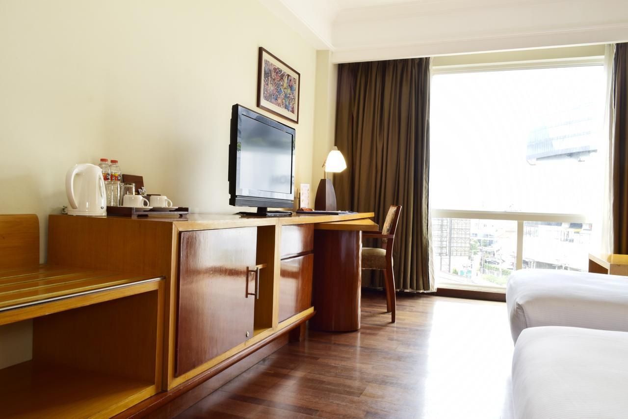 Novotel Semarang Ngoại thất bức ảnh